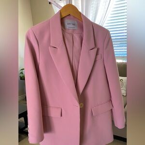 Pink elegant blazer